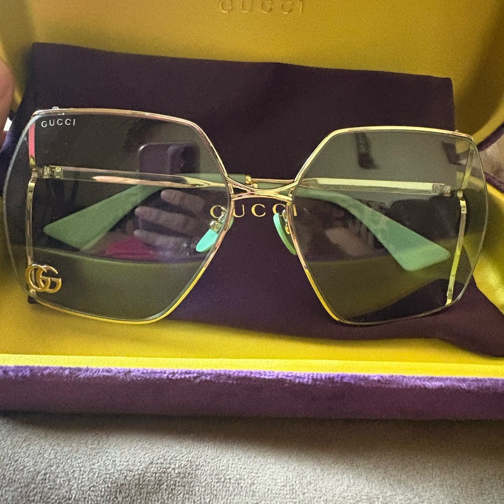 Authentic GUCCI gold frame sunglasses